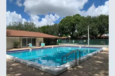 6710 S Parkway Dr #3-11, Margate, FL 33068 - Photo 23