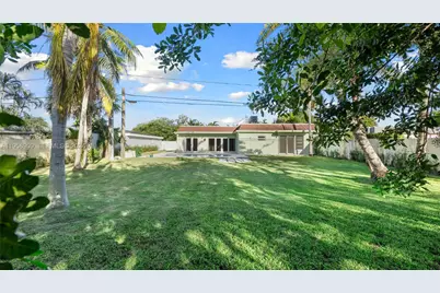 8614 SW 102nd Pl, Miami, FL 33173 - Photo 37