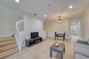 430 SW 147th Ave, Pembroke Pines, FL 33027 - Photo 5