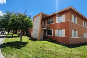 3670 SW 10th St, Miami, FL 33135 - Photo 11