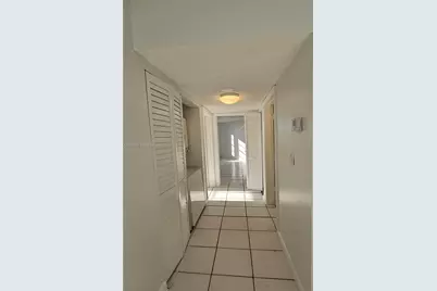 211 Lake Pointe Dr #102, Oakland Park, FL 33309 - Photo 15