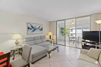 4850 NW 29th Ct #423, Lauderdale Lakes, FL 33313 - Photo 15