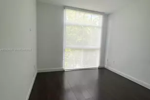 9725 NW 52nd St, Doral, FL 33178 - Photo 17