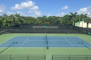 9725 NW 52nd St, Doral, FL 33178 - Photo 29