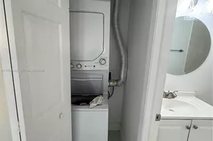 8851 NW 119th St, Hialeah Gardens, FL 33018 - Photo 13