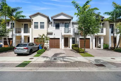 6005 NW 104th Path #6005, Doral, FL 33178 - Photo 1