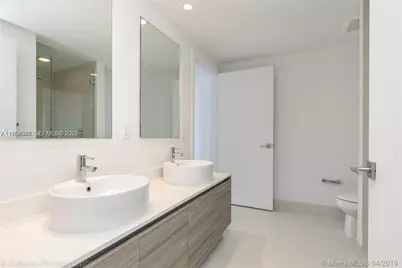 121 NE 34th St #2816, Miami, FL 33137 - Photo 27