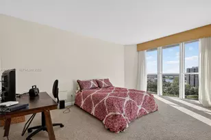 7000 Island Blvd, Aventura, FL 33160 - Photo 27