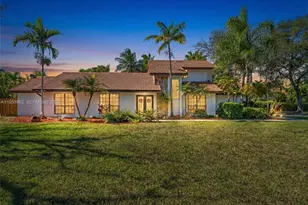 16564 SW 153 Ct, Miami, FL 33187 - Photo 1