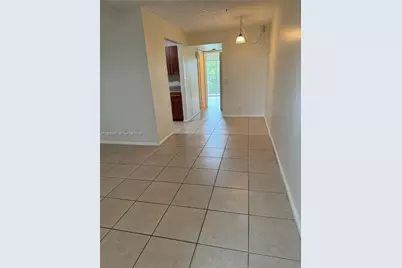13550 SW 6th Ct #409A, Pembroke Pines, FL 33027 - Photo 5