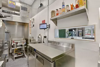 Downtown Miami Cafe For Sale, Miami, FL 33130 - Photo 15