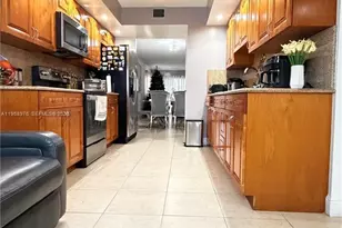 1200 SW 130th Ave, Pembroke Pines, FL 33027 - Photo 5