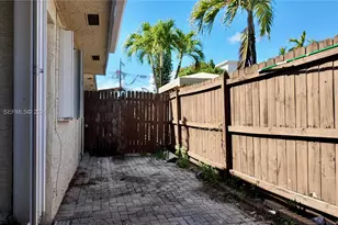 1021 N Victoria Park Rd, Fort Lauderdale, FL 33304 - Photo 13