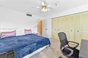 701 NE 1st Ct, Hallandale Beach, FL 33009 - Photo 17