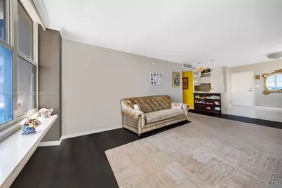 7441 Wayne Ave #11F, Miami Beach, FL 33141 - Photo 9