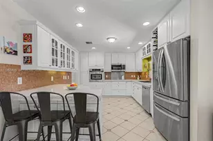 7950 SW 161st St, Palmetto Bay, FL 33157 - Photo 5