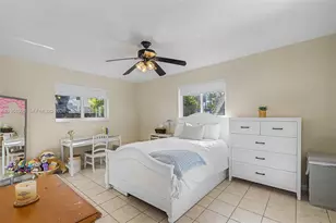 7950 SW 161st St, Palmetto Bay, FL 33157 - Photo 15