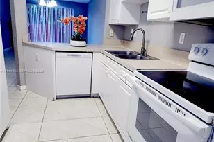 741 SE 2nd St, Homestead, FL 33030 - Photo 7