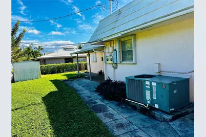 2601 NE 32nd St #2, Fort Lauderdale, FL 33306 - Photo 21