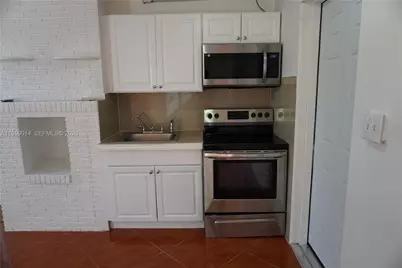 1106 NW 11th Ct #2, Fort Lauderdale, FL 33311 - Photo 7