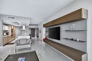17111 Biscayne Blvd, North Miami Beach, FL 33160 - Photo 9