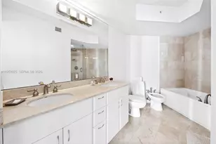 6365 Collins Ave, Miami Beach, FL 33141 - Photo 11
