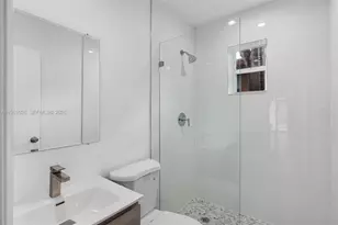 515 NE 67th St, Miami, FL 33138 - Photo 13