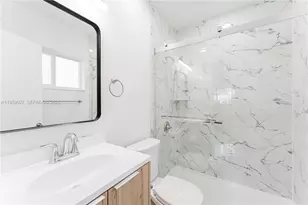 1020 SW 74th Ave, Miami, FL 33144 - Photo 23