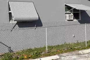 1913 SW Gardenia Rd, Fort Lauderdale, FL 33317 - Photo 3