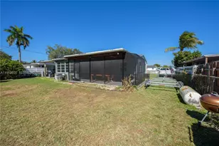 1560 NE 11th St, Homestead, FL 33033 - Photo 21