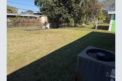 4441 NW 179th St, Miami Gardens, FL 33055 - Photo 23