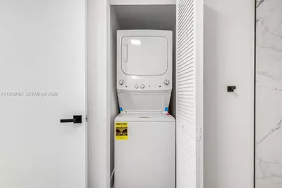 1547 NW 2nd St #201, Miami, FL 33125 - Photo 15