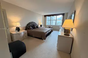 5601 Collins Ave, Miami Beach, FL 33140 - Photo 9