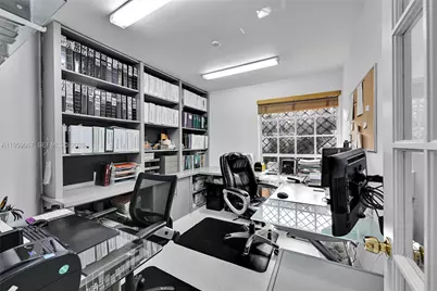 2212 SW 22nd Ave, Miami, FL 33145 - Photo 23