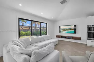 18263 SW 149th Pl, Miami, FL 33187 - Photo 15