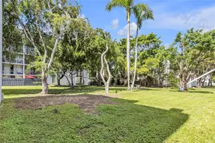 210 Fontainebleau Blvd, Miami, FL 33172 - Photo 27