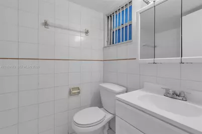 210 Fontainebleau Blvd #210, Miami, FL 33172 - Photo 15