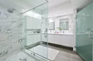 20281 E Country Club Dr, Aventura, FL 33180 - Photo 25