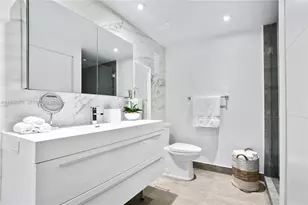 20281 E Country Club Dr, Aventura, FL 33180 - Photo 29