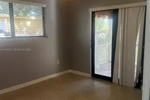 3260 SW 25th St, Miami, FL 33133 - Photo 9