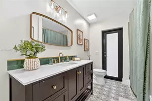 19225 SW 186th St, Miami, FL 33187 - Photo 9