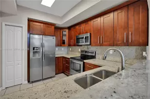 8964 W Flagler St, Miami, FL 33174 - Photo 15