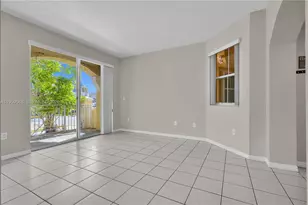 8964 W Flagler St, Miami, FL 33174 - Photo 9