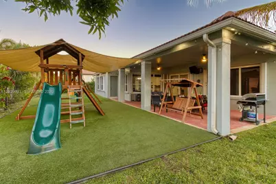 15959 SW 6th St, Pembroke Pines, FL 33027 - Photo 23