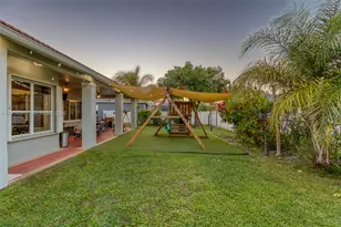 15959 SW 6th St, Pembroke Pines, FL 33027 - Photo 25