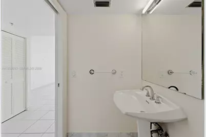 441 Valencia Ave #302, Coral Gables, FL 33134 - Photo 7