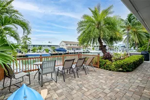 410 10th St, Key Colony, FL 33051 - Photo 25