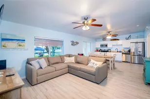 410 10th St, Key Colony, FL 33051 - Photo 5