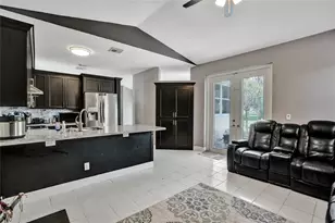 218 NW 75th Terrace, Plantation, FL 33317 - Photo 9