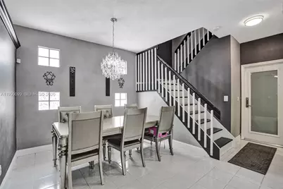 218 NW 75th Ter, Plantation, FL 33317 - Photo 7